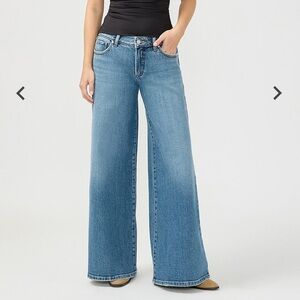 Silver Jeans Light Blue Flare Jeans